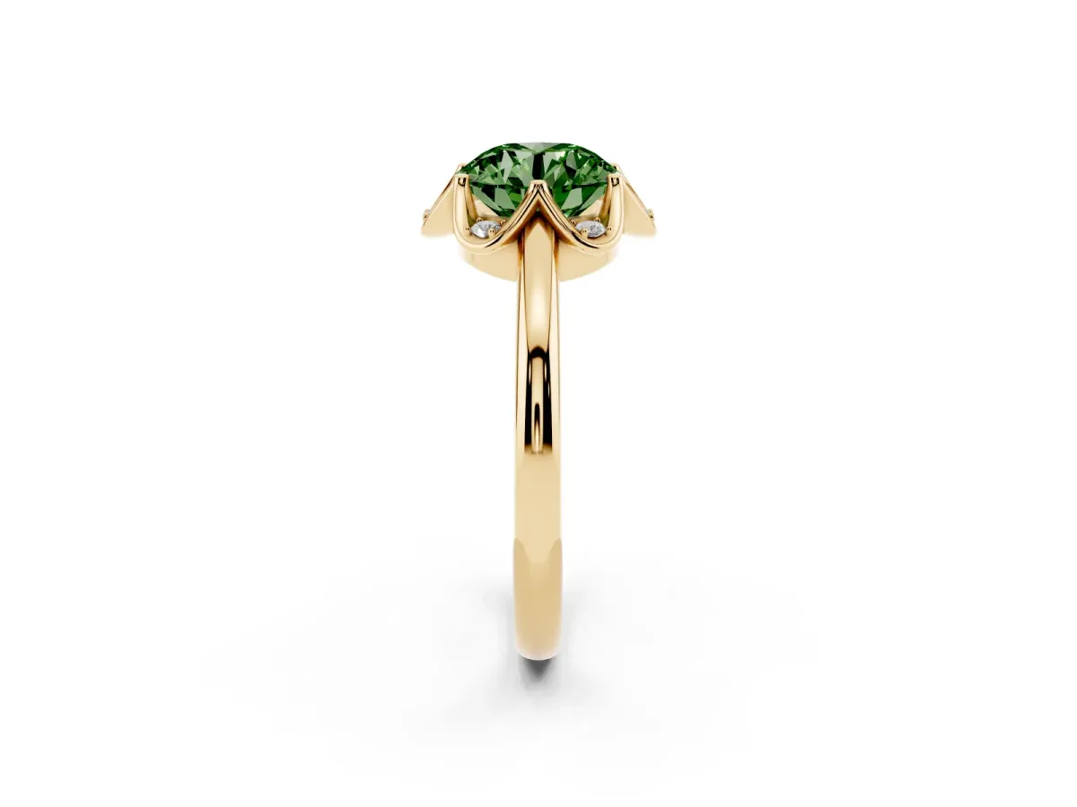 Fancy Green Round Cut Halo Diamond Ring with Round Cluster Setting, Solitaire Band, and Four-Prong Setting Yellow gold