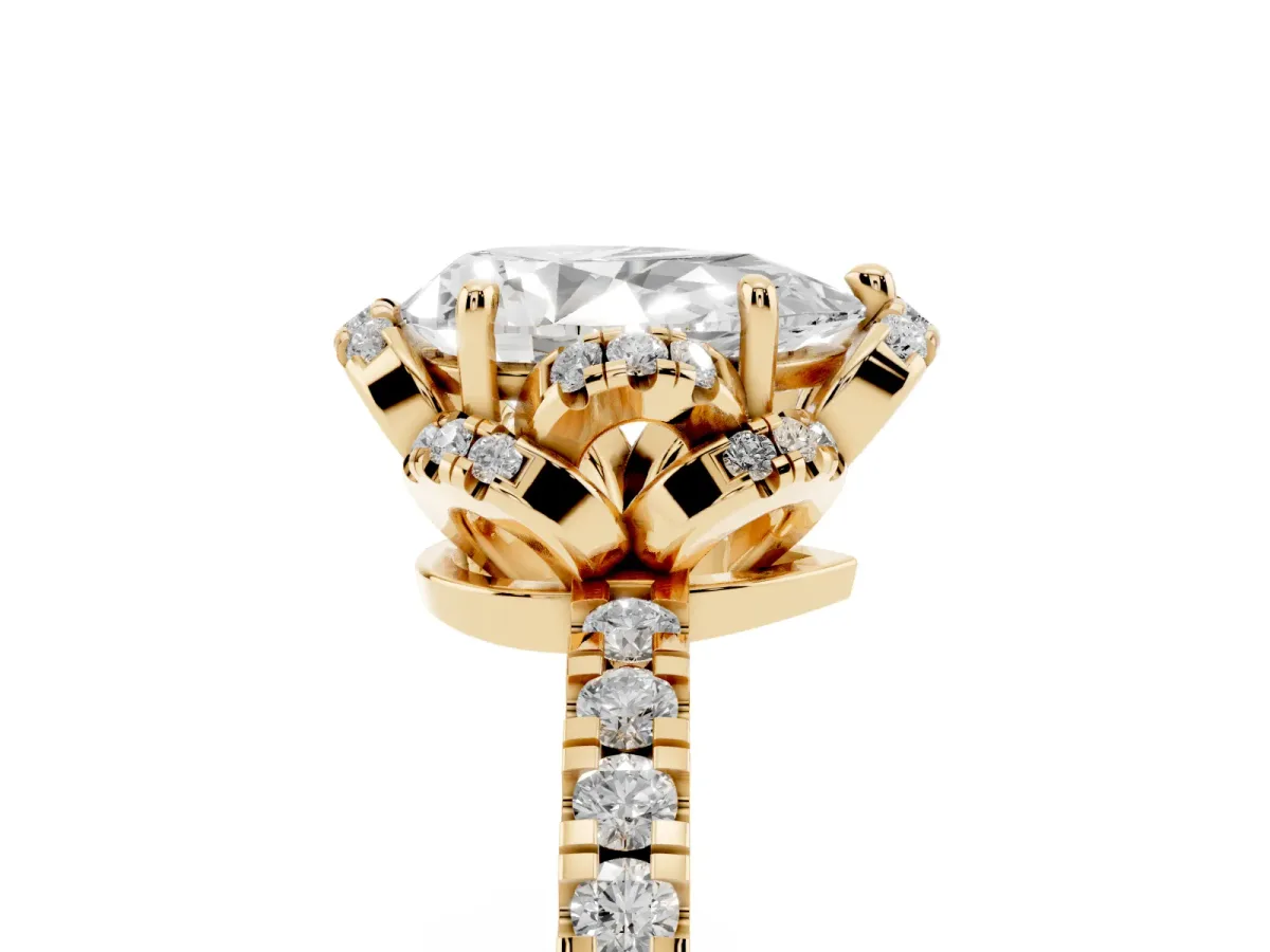 Pear Cut Diamond Halo Pave Band with Four-Prong Setting Yellow gold