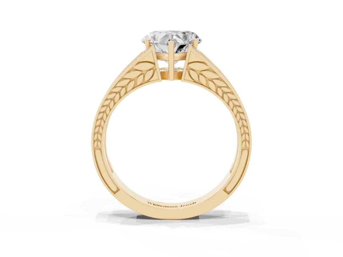 Heart Cut Diamond Split Shank Ring with Pavé Band and Four-Prong Setting Yellow gold