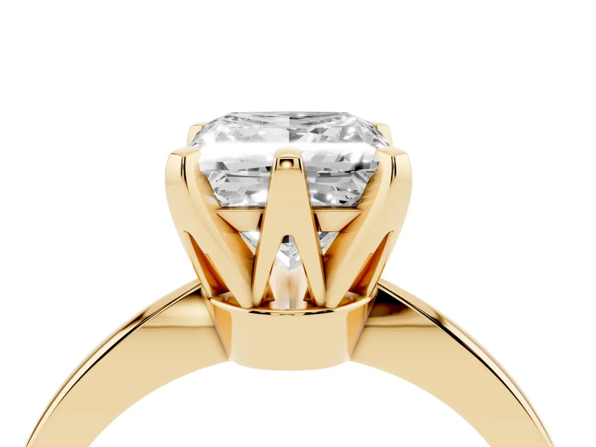 Princess Cut Solitaire Engagement Ring with Six-Prong Setting and Tapered Band Yellow gold