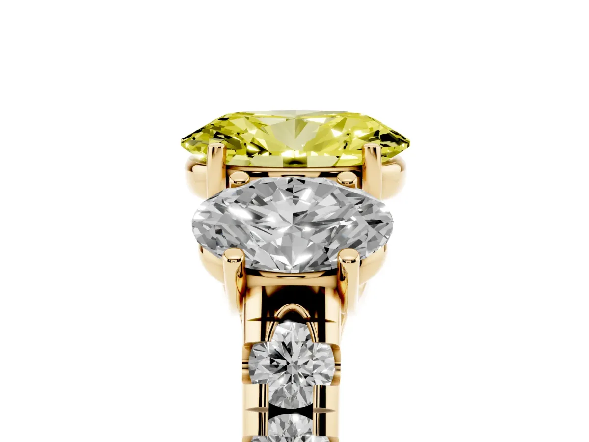 Fancy Yellow Three-Stone Oval Cut Diamond Pavé Band with Prong Setting Yellow gold