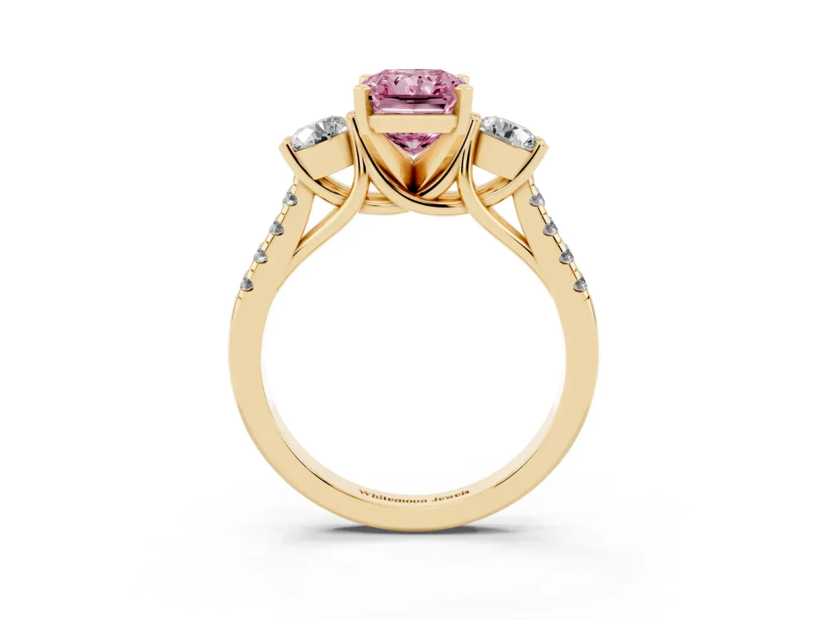 Fancy Pink Three-Stone Radiant Cut Diamond Pavé Band with Four-Prong Setting Yellow gold