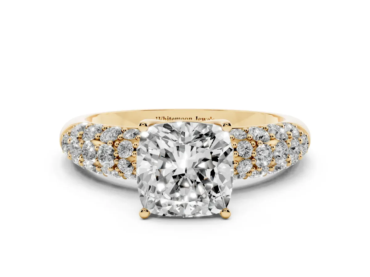 Cushion Cut Diamond Pavé Band Solitaire Ring with Four-Prong Setting Yellow gold
