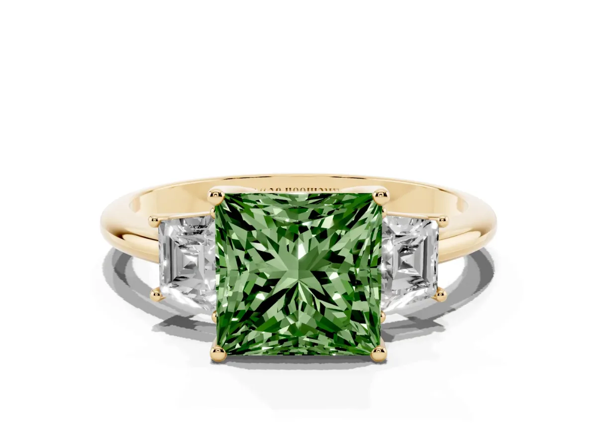 Fancy Green Princess Cut Diamond Three-Stone Ring with Trapezoid Side Stones and Prong Setting Yellow gold