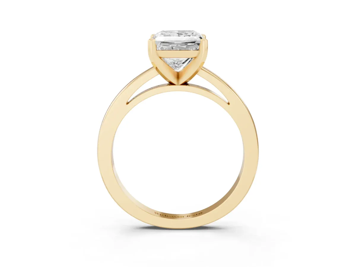 Princess Cut Solitaire Diamond Engagement Ring with Four-Prong Setting on a Classic Band Yellow gold