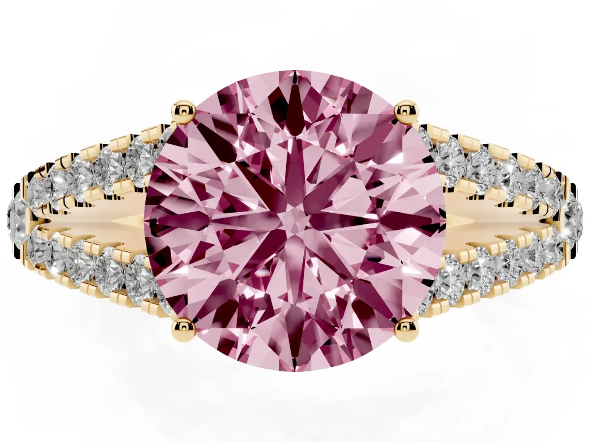 Fancy Pink Round Cut Diamond Split Shank Pavé Engagement Ring with Four-Prong Setting Yellow gold