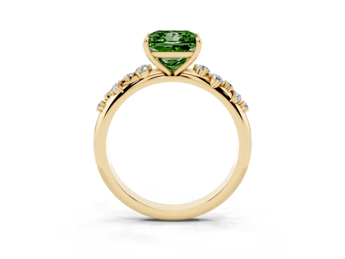 Fancy Green Princess Cut Diamond Cluster Prong-Set Solitaire Ring Yellow gold