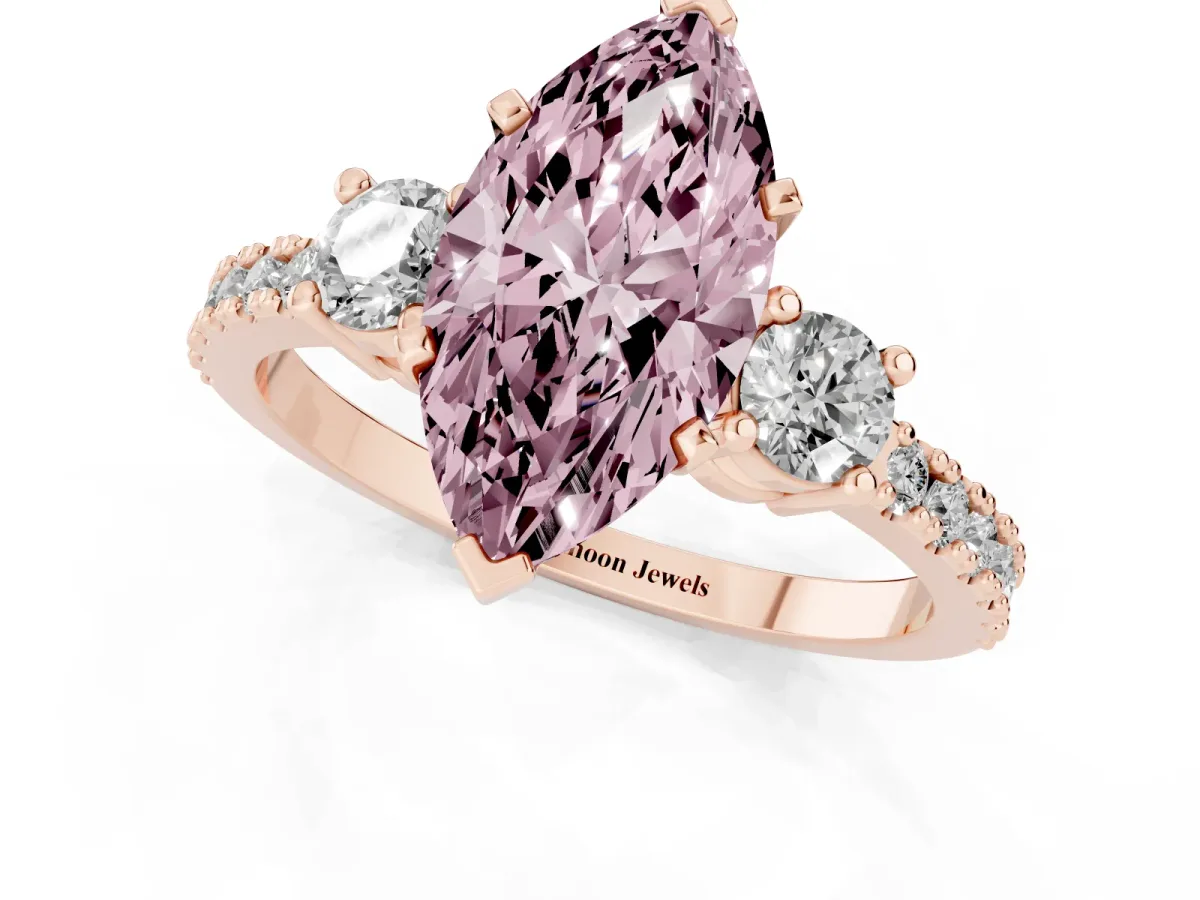 Fancy Pink Marquise Cut Three-Stone Diamond Pavé Band with Prong Setting Rose gold