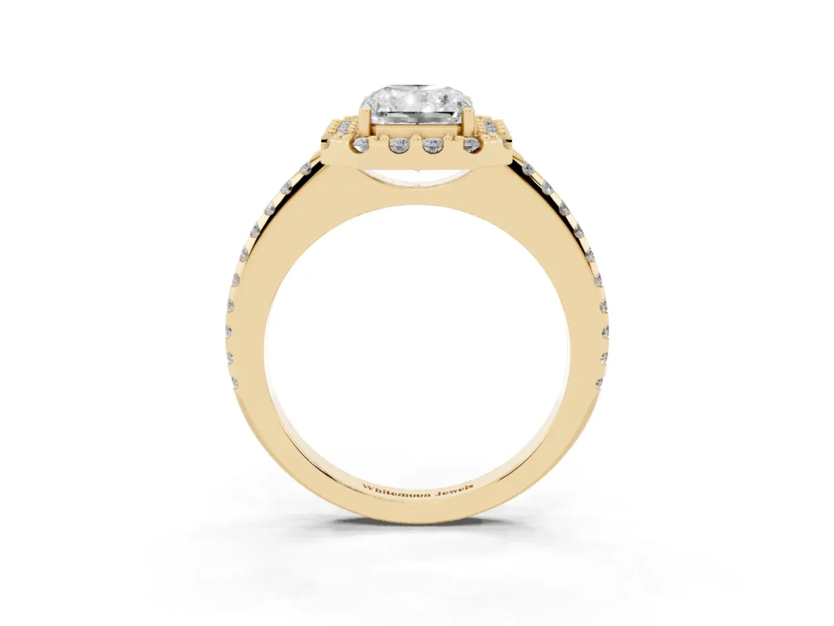 Radiant Cut Diamond Pavé Halo Ring with Four-Prong Setting Yellow gold