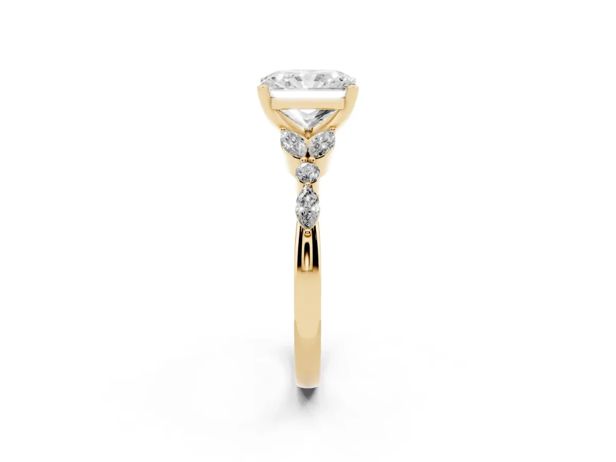 Radiant Cut Diamond Solitaire Ring with Side Stones and Four-Prong Setting Yellow gold