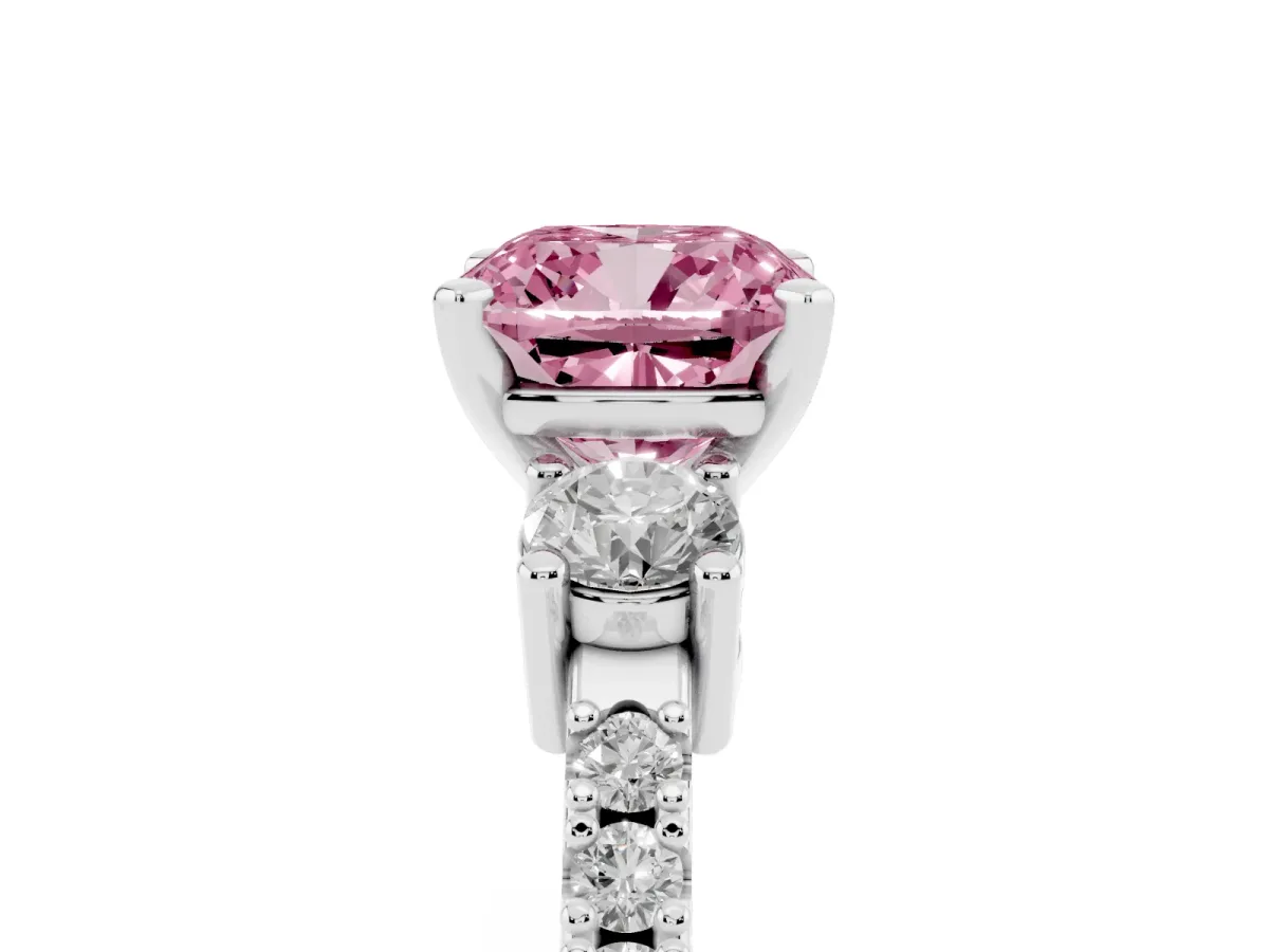 Fancy Pink Cushion Cut Three-Stone Diamond Pavé Band with Prong Setting White gold