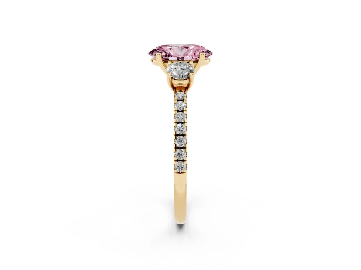 Fancy Pink Three-Stone Oval Cut Cut Diamond Pavé Band with Prong Setting Yellow gold