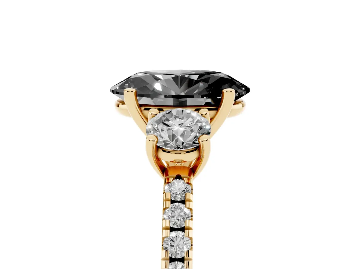 Fancy Black Three-Stone Oval Cut Cut Diamond Pavé Band with Prong Setting Yellow gold