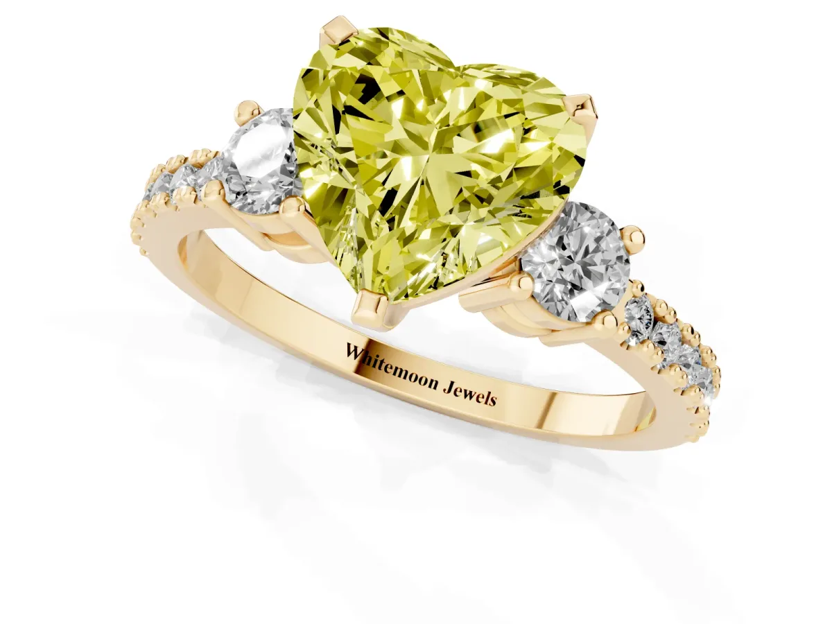 Fancy Yellow Heart Cut Three-Stone Diamond Pavé Band with Prong Setting Yellow gold