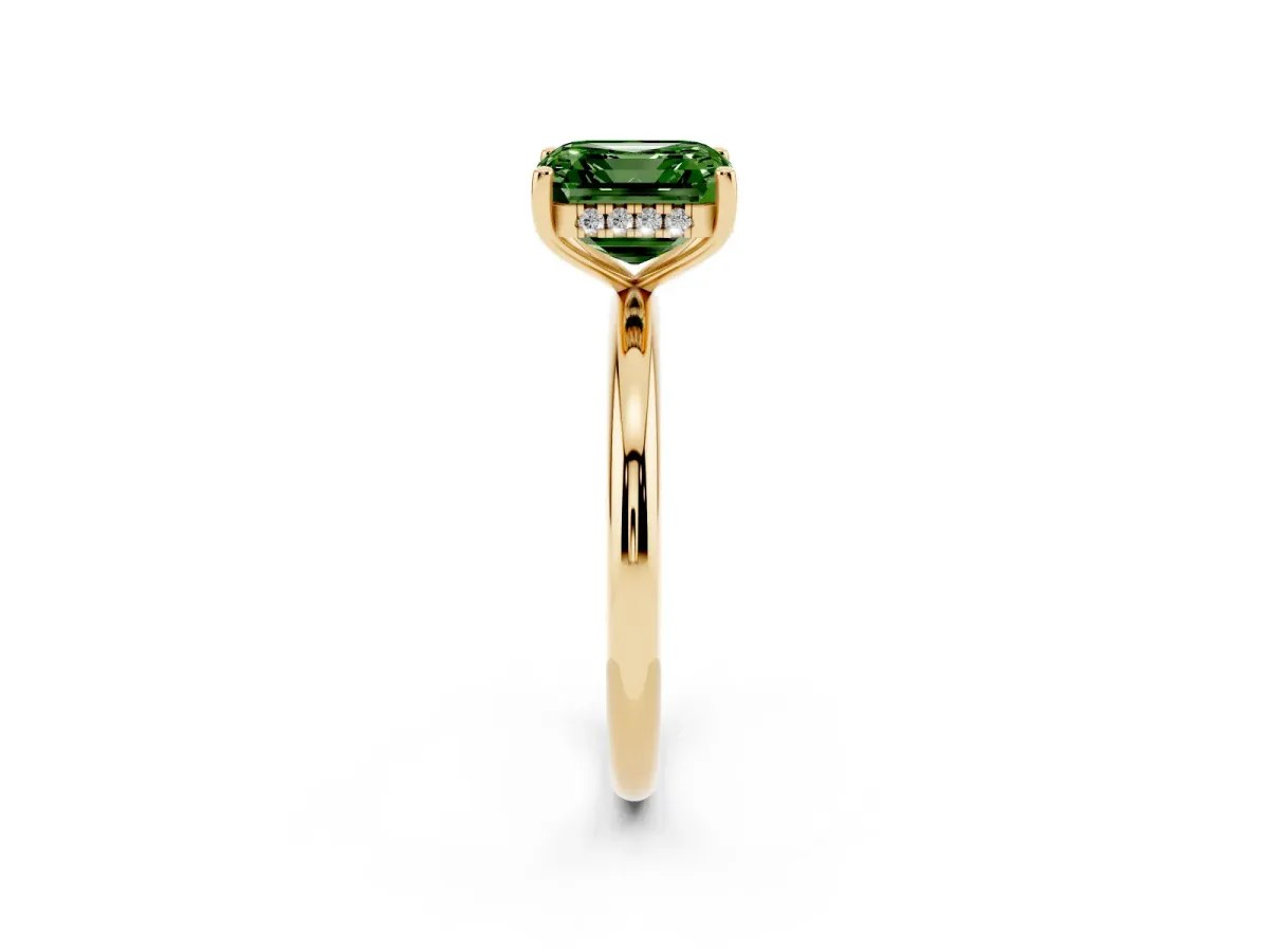 Fancy Green Asscher Cut Cut Solitaire Engagement Ring with Four-Prong Setting and Classic Band Yellow gold