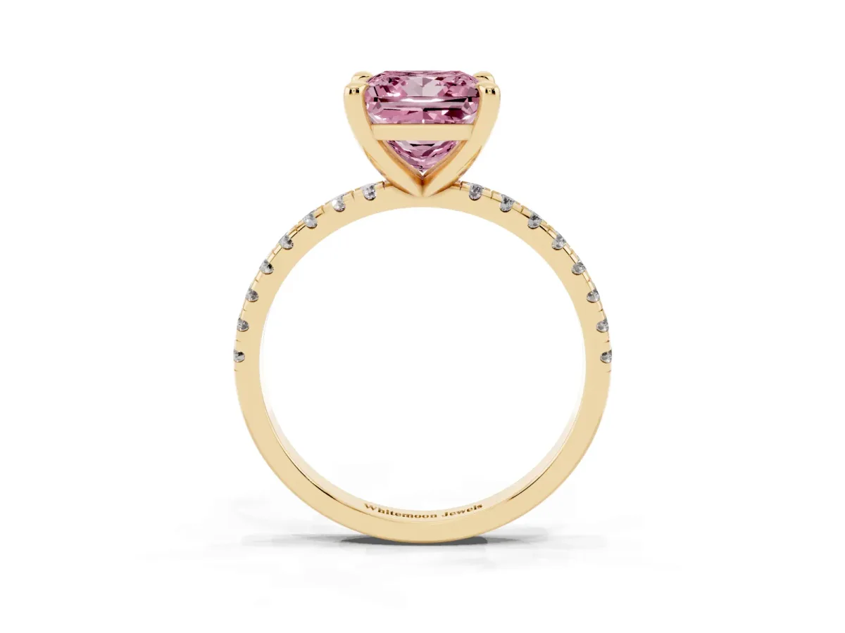 Fancy Pink Princess Cut Diamond Brilliant Solitaire Ring with Pavé Band and Four-Prong Setting Yellow gold