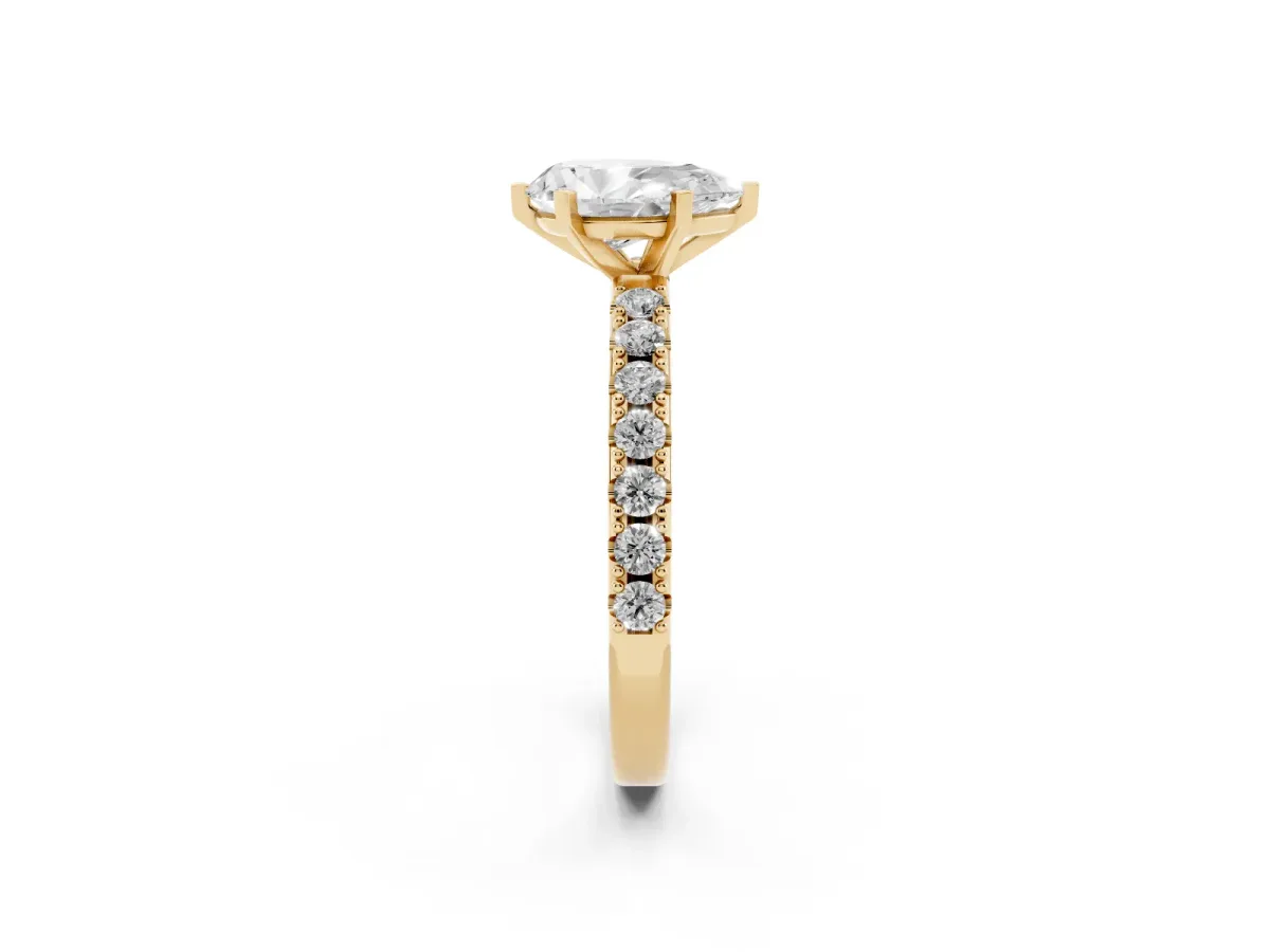 Pear Cut Diamond Solitaire Pavé Band with Four-Prong Setting Yellow gold
