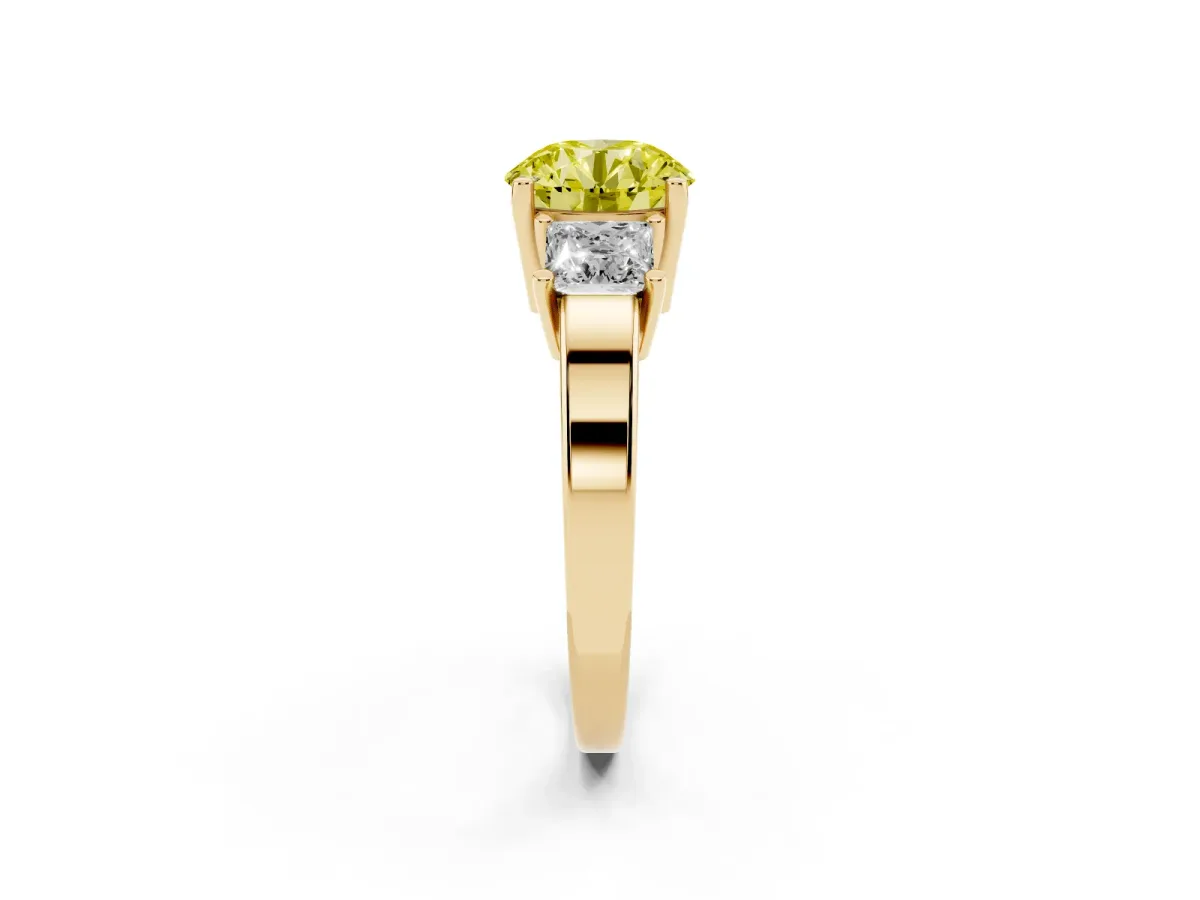 Fancy Yellow Three-Stone Round Cut Cut Solitaire Ring with Prong Setting Yellow gold
