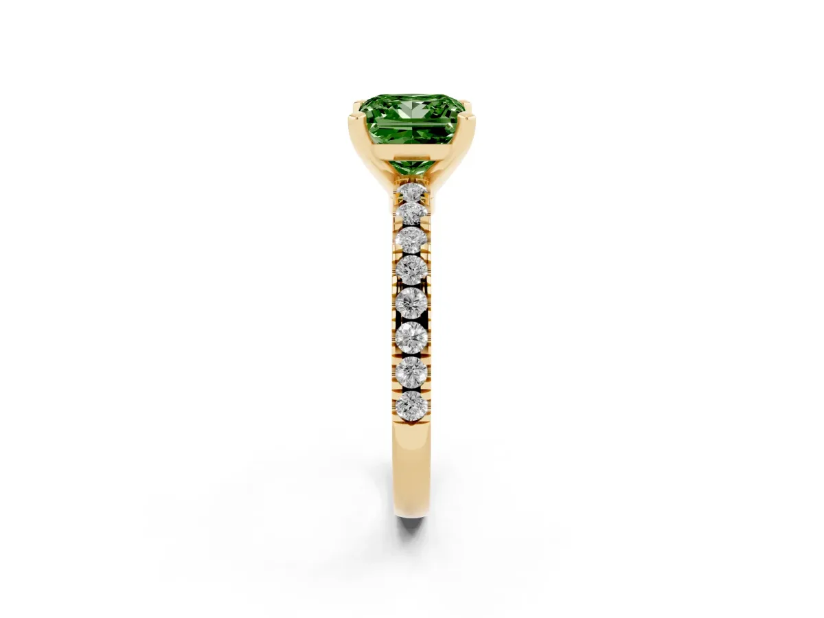 Fancy Green Princess Cut Solitaire Diamond with Pavé Band and Four-Prong Setting Yellow gold
