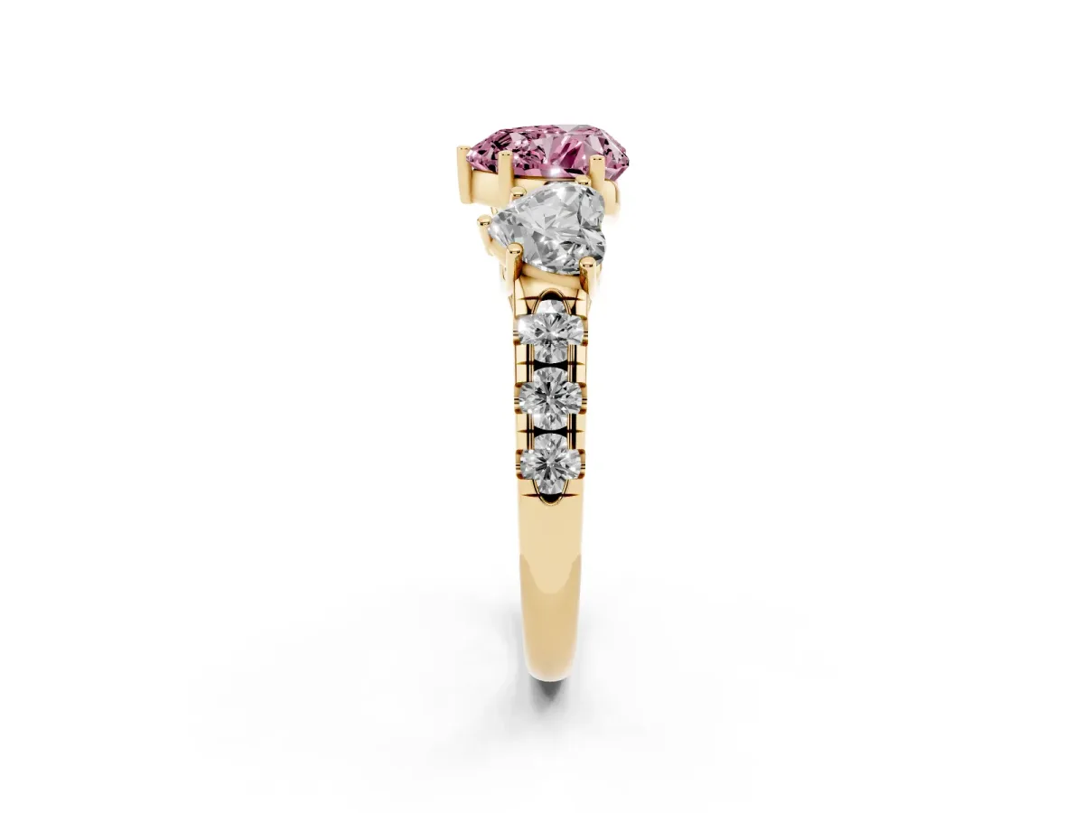 Fancy Pink Three-Stone Heart Cut Diamond Pavé Band with Prong Setting Yellow gold