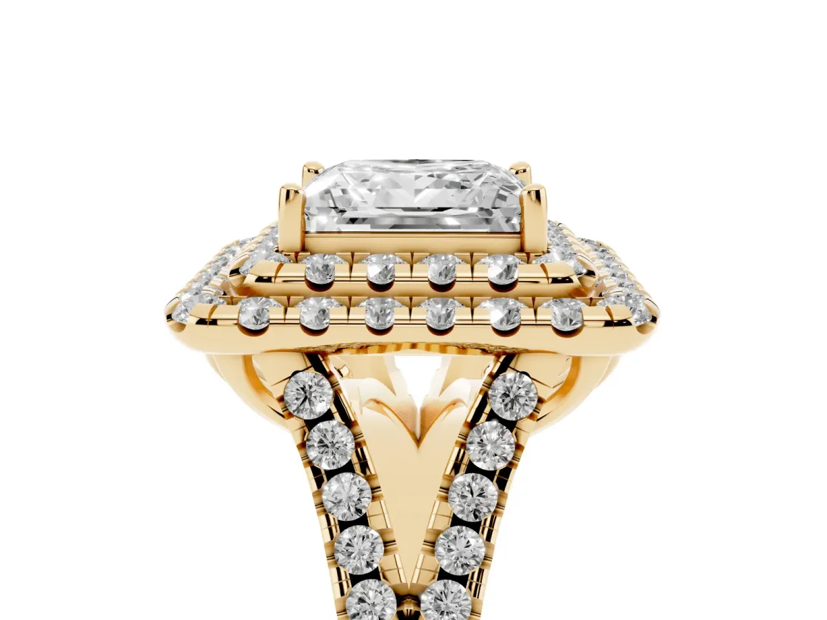 Double Halo Princess Cut Diamond Pavé Split Shank Ring with Prong Setting Yellow gold