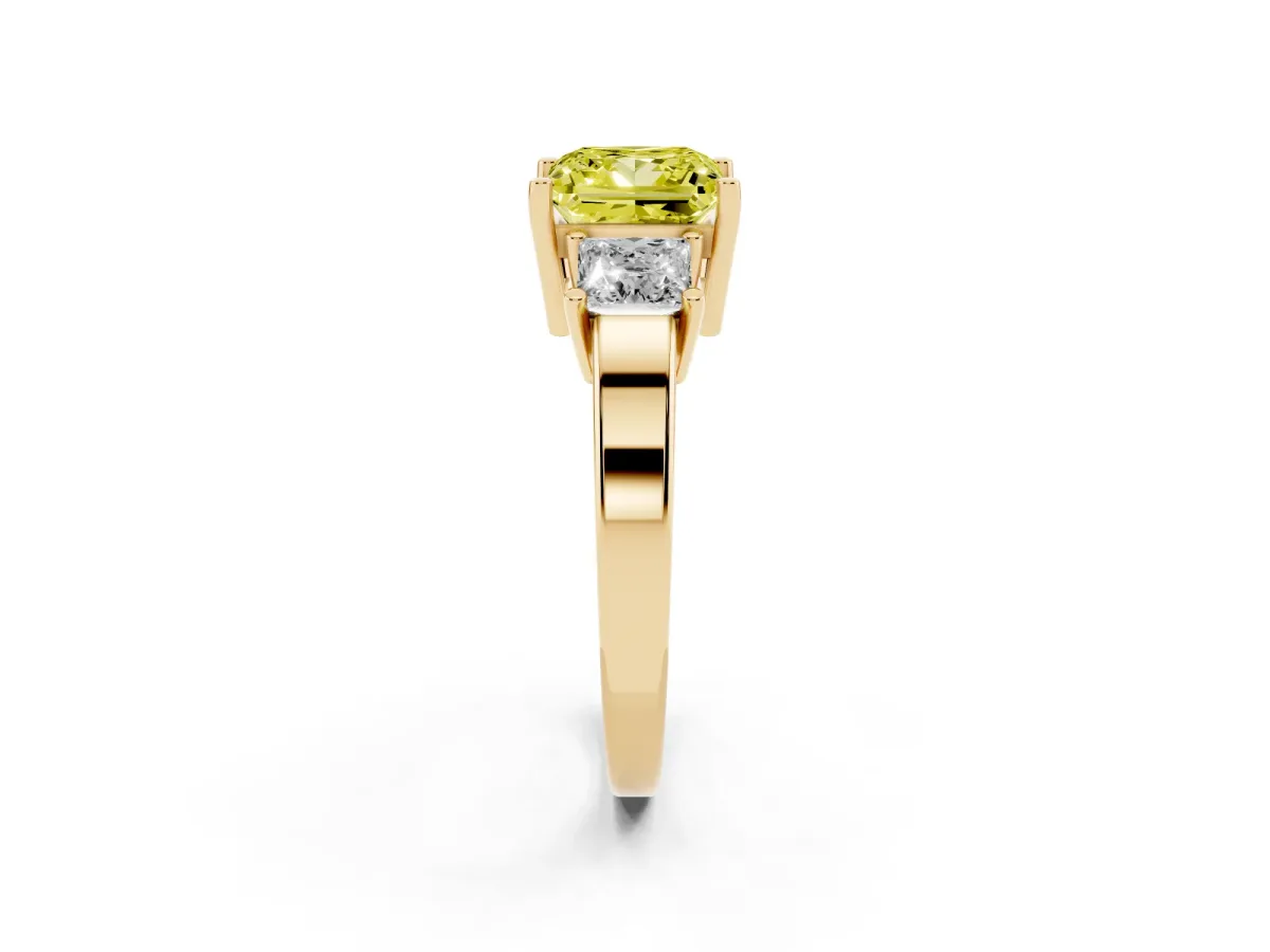Fancy Yellow Three-Stone Princess Cut Cut Solitaire Ring with Prong Setting Yellow gold