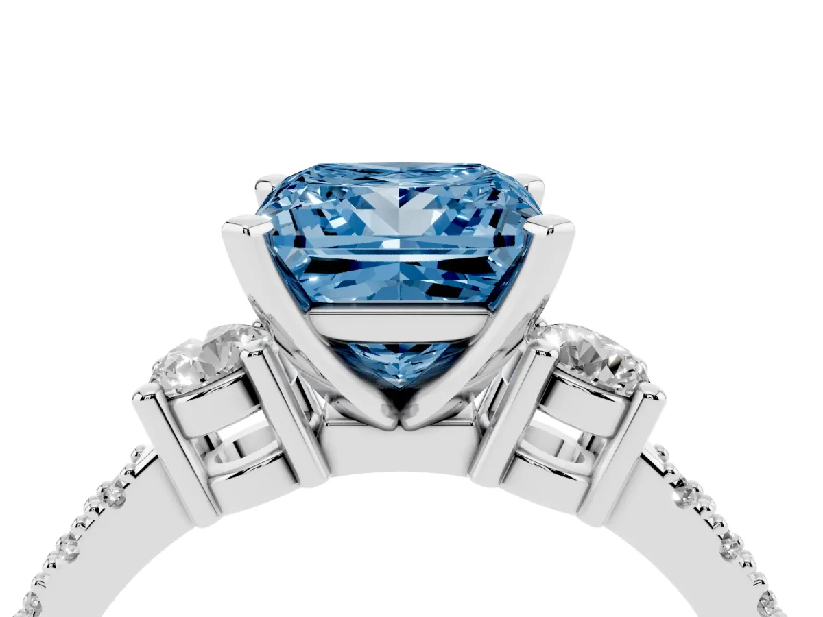 Fancy Blue Princess Cut Three-Stone Diamond Pavé Band with Prong Setting Silver