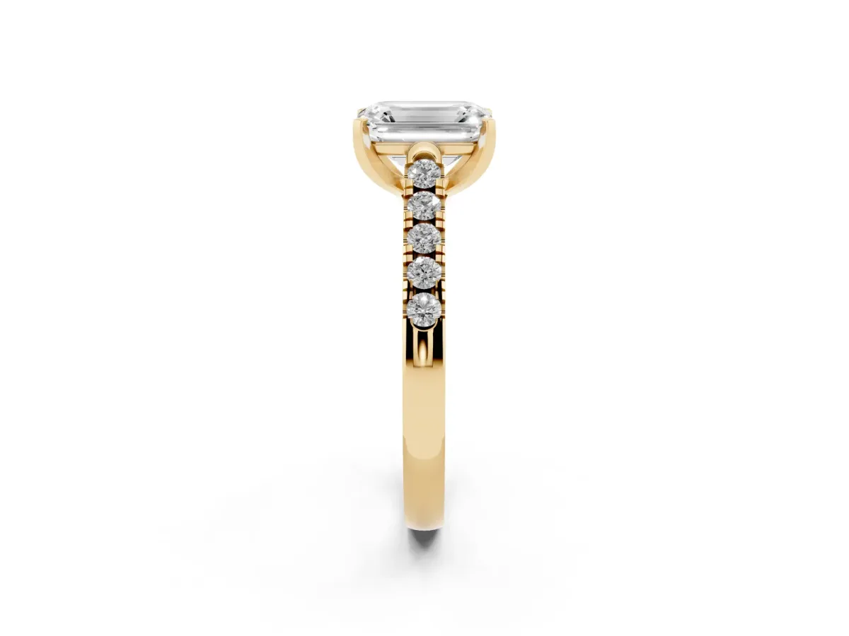 Emerald Cut Diamond Pavé Band Solitaire Ring with Prong Setting Yellow gold