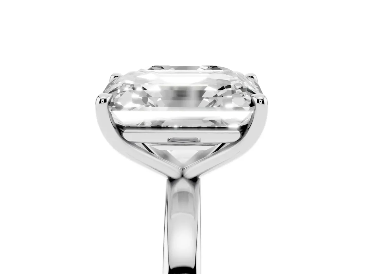 Asscher Cut and Emerald Cut Toi Moi Ring with Prong Setting White gold