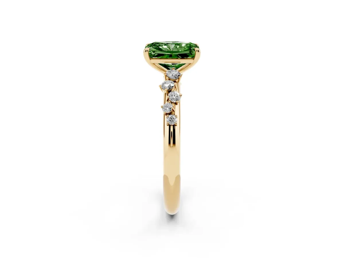 Fancy Green Radiant Cut Diamond Cluster Prong-Set Solitaire Ring Yellow gold