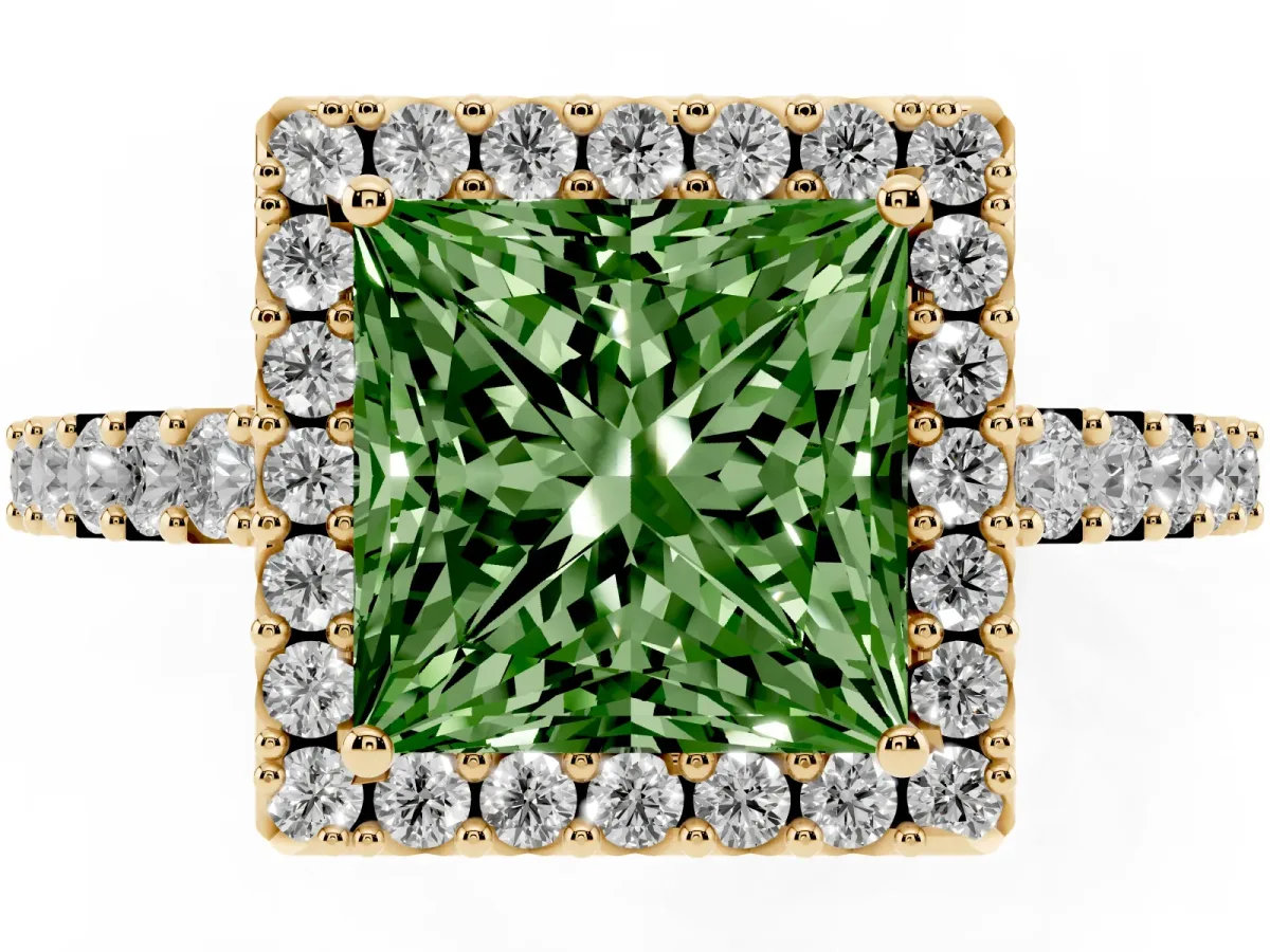 Fancy Green Princess Cut Halo Diamond Pavé Solitaire Ring Yellow gold
