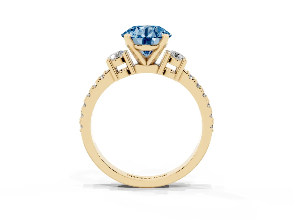 Fancy Blue Round Cut Three-Stone Diamond Pavé Band with Prong Setting Yellow gold