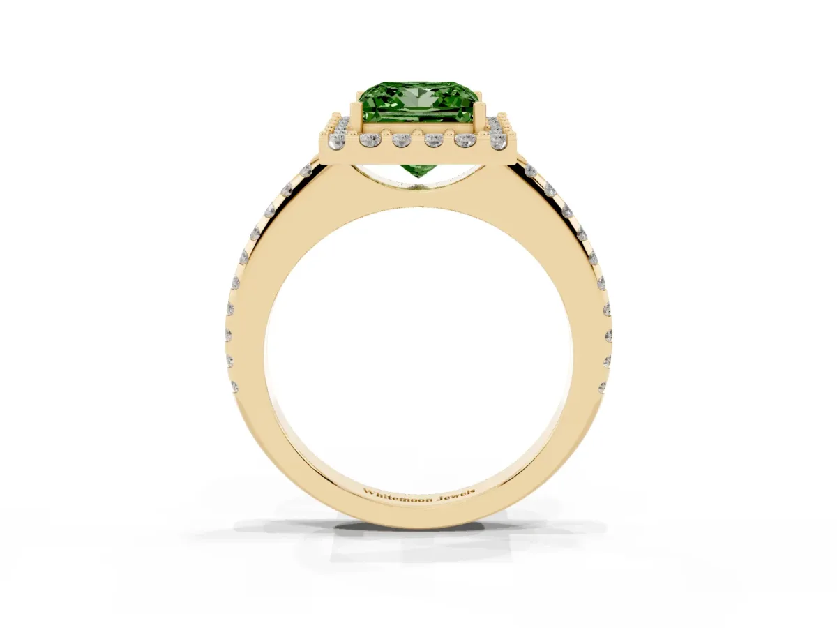 Fancy Green Princess Cut Diamond Pavé Halo Ring with Four-Prong Setting Yellow gold