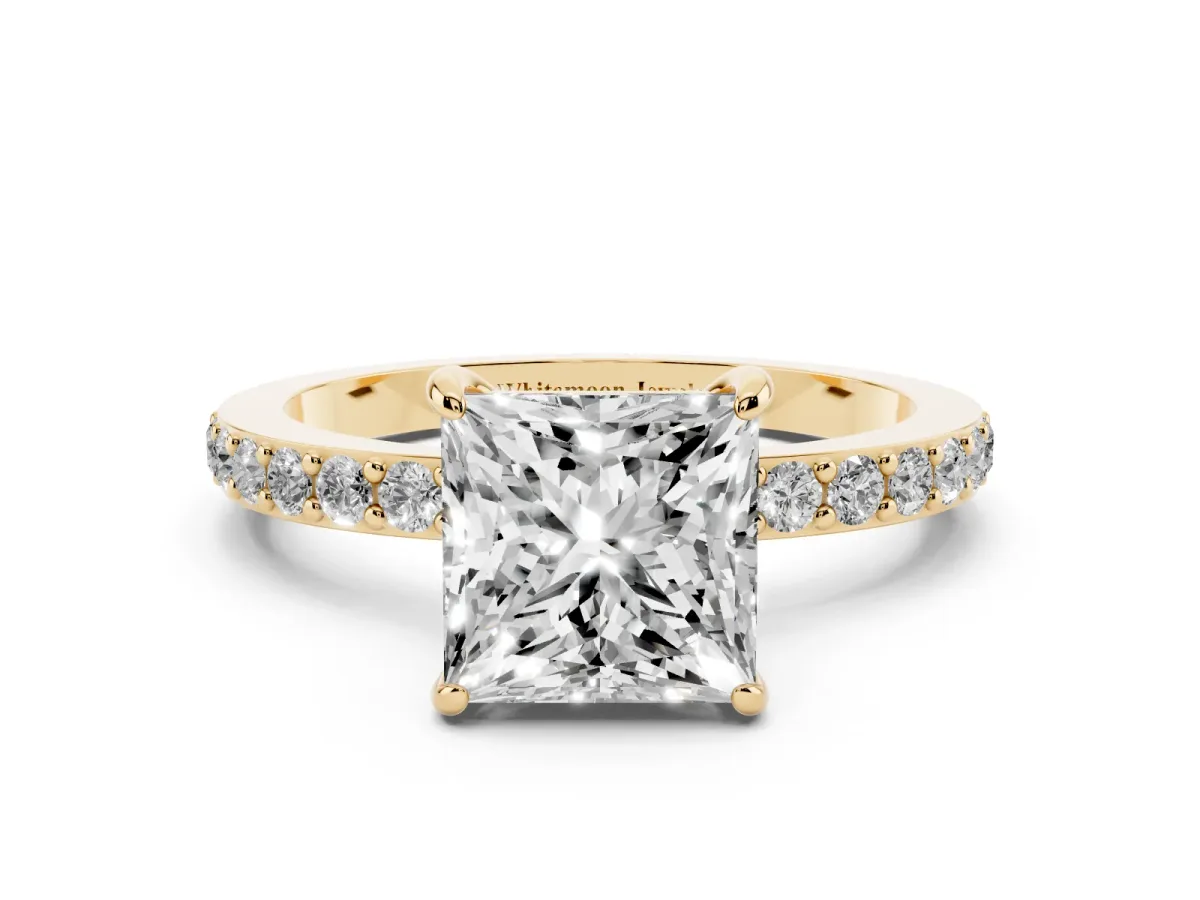 Princess Cut Diamond Pavé Engagement Ring with Round Accents and Prong Setting Yellow gold