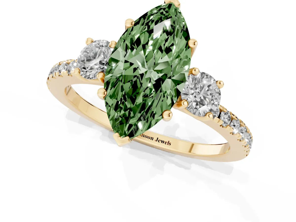 Fancy Green Three-Stone Marquise Cut Cut Diamond Pavé Band with Prong Setting Yellow gold
