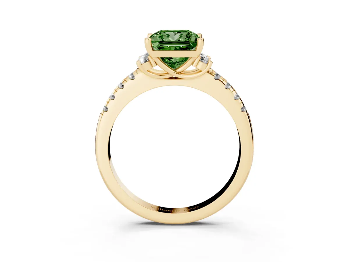Fancy Green Princess Cut Diamond Three-Stone Pave Band with Four-Prong Setting Yellow gold