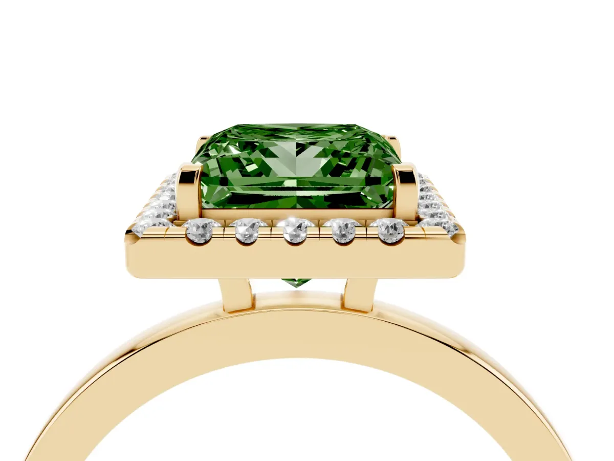 Fancy Green Princess Cut Halo Diamond Solitaire with Pavé Band and Four-Prong Setting Yellow gold