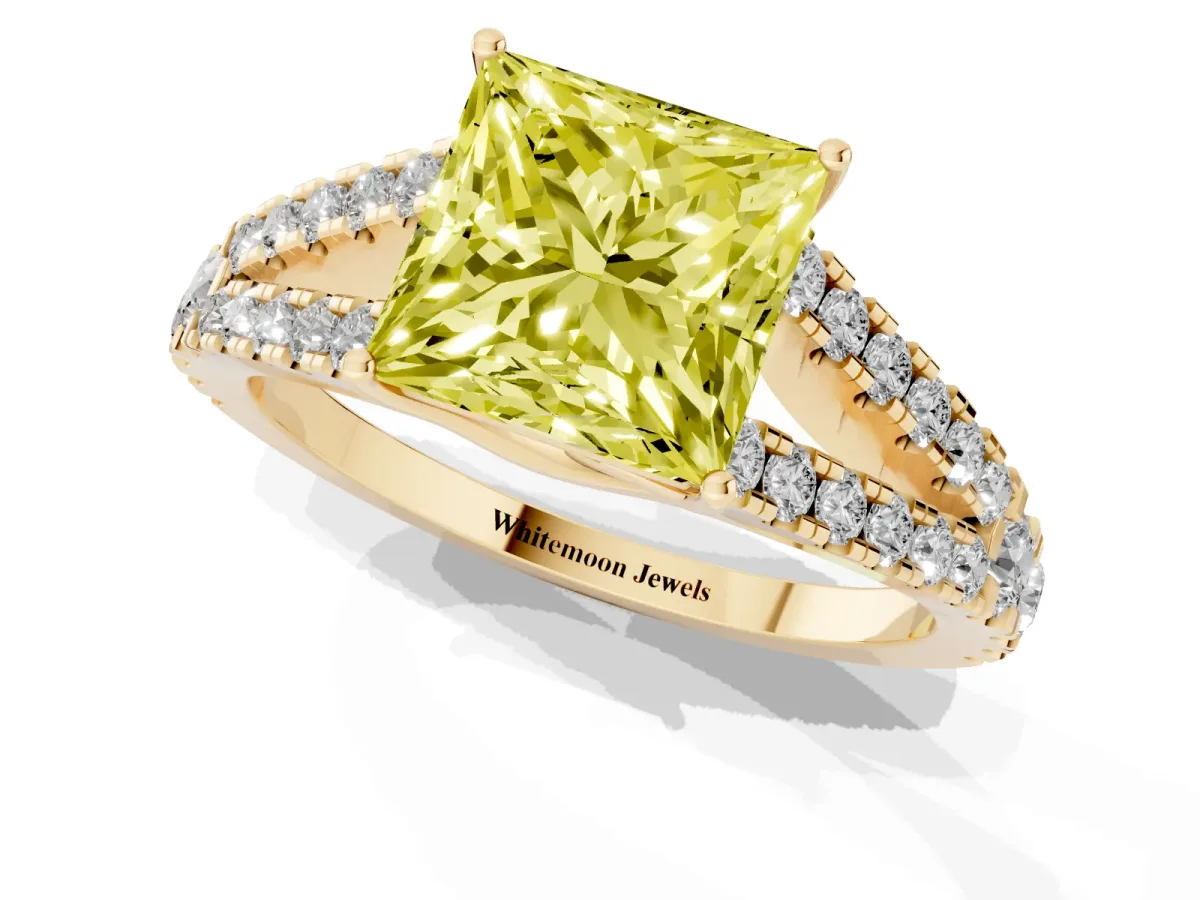 Fancy Yellow Princess Cut Diamond Split Shank Pavé Engagement Ring with Four-Prong Setting Yellow gold