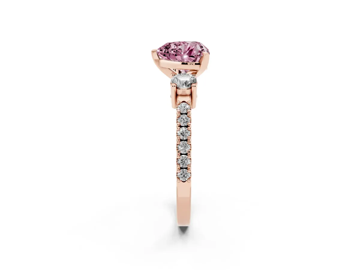 Fancy Pink Heart Cut Three-Stone Diamond Pavé Band with Prong Setting Rose gold