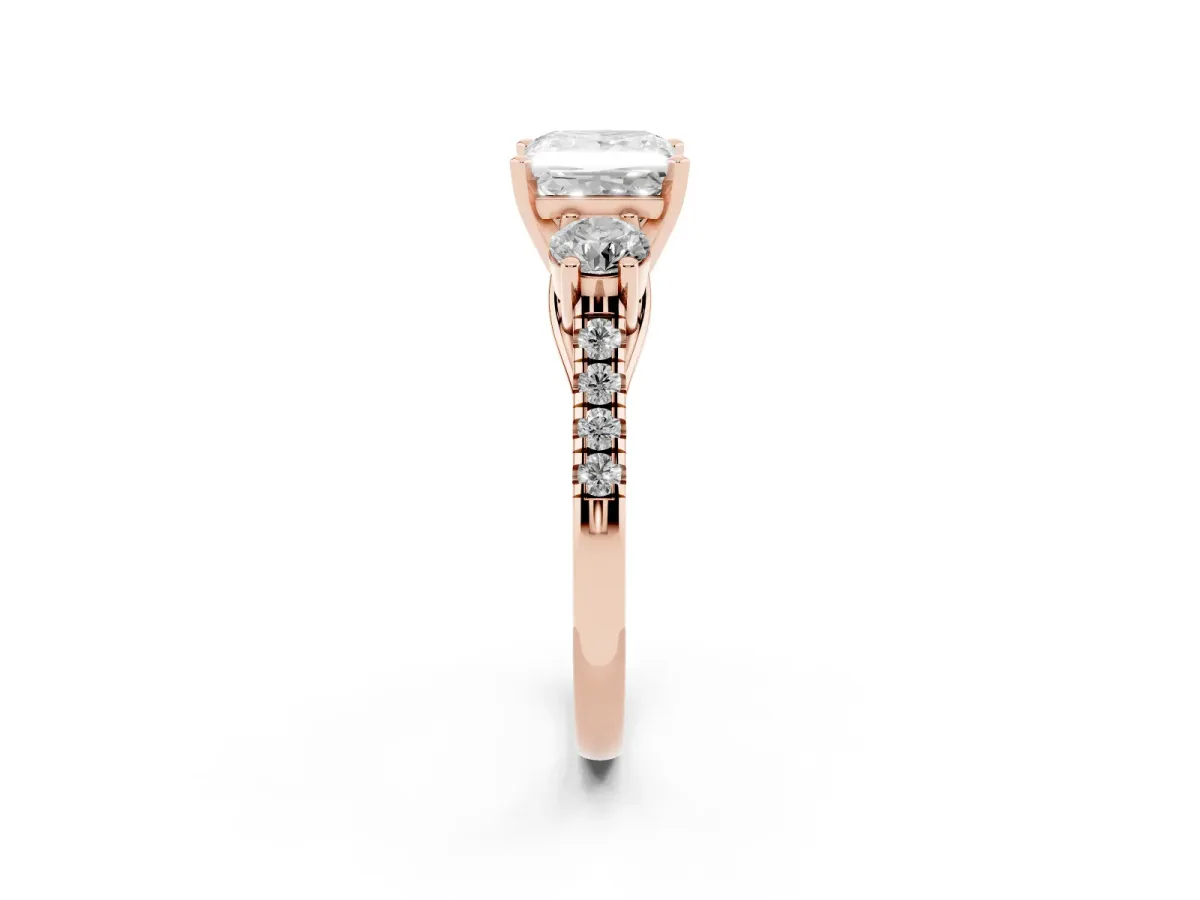 Three-Stone Princess Cut Diamond Pavé Band with Four-Prong Setting Rose gold