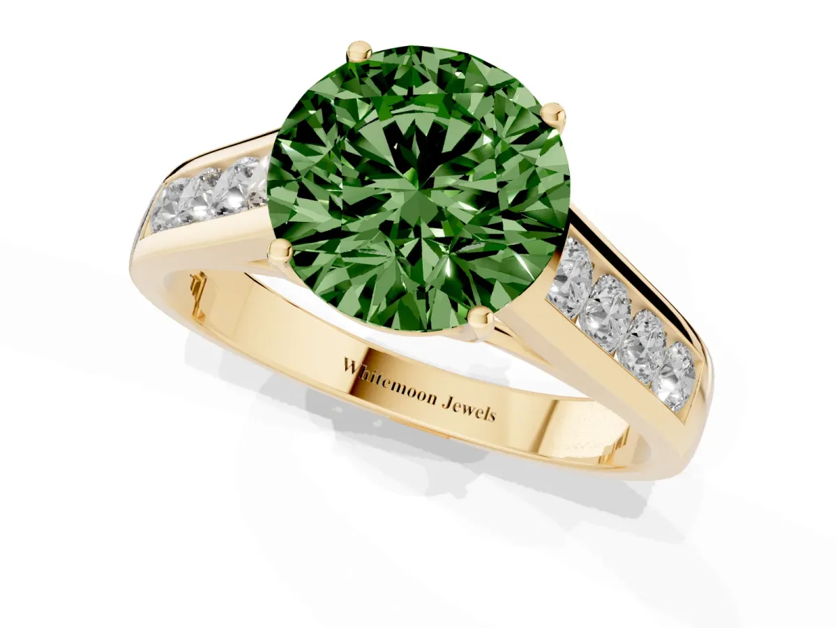 Fancy Green Round Cut Brilliant Channel-Set Solitaire Ring with Four-Prong Setting Yellow gold