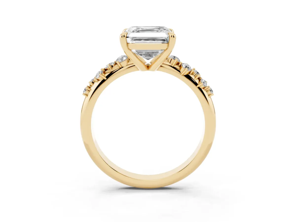 Asscher Cut Cut Diamond Vine Band with Four-Prong Setting Yellow gold