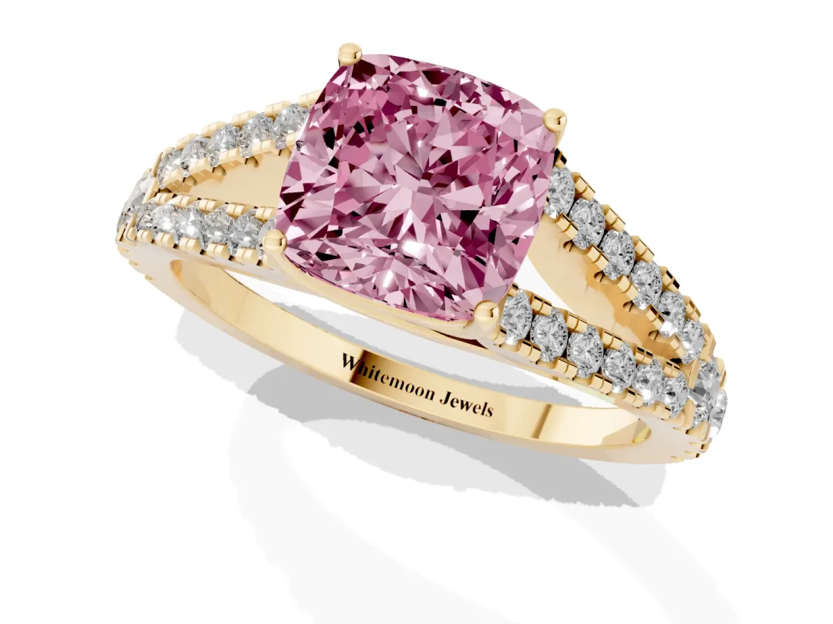 Fancy Pink Cushion Cut Diamond Split Shank Pavé Engagement Ring with Four-Prong Setting Yellow gold