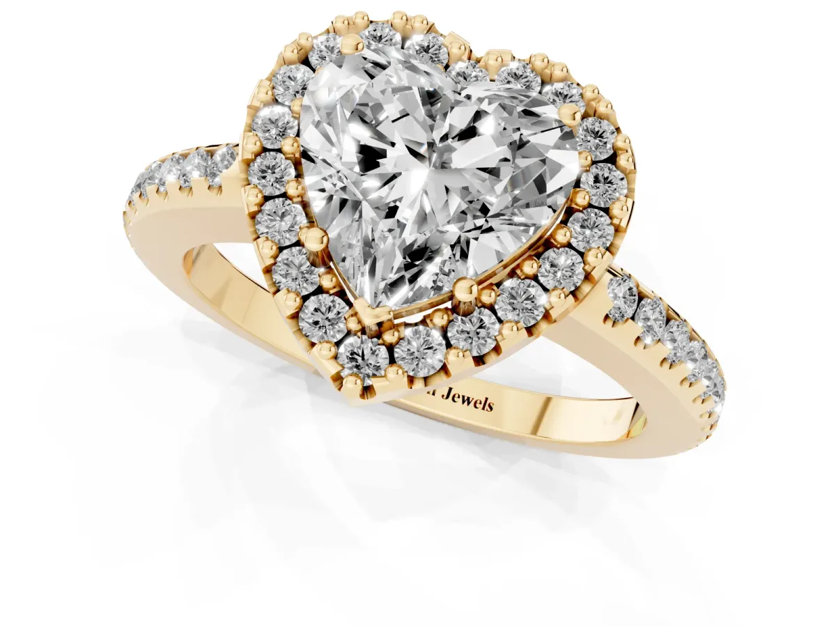 Heart Cut Diamond Pavé Halo Ring with Four-Prong Setting Yellow gold