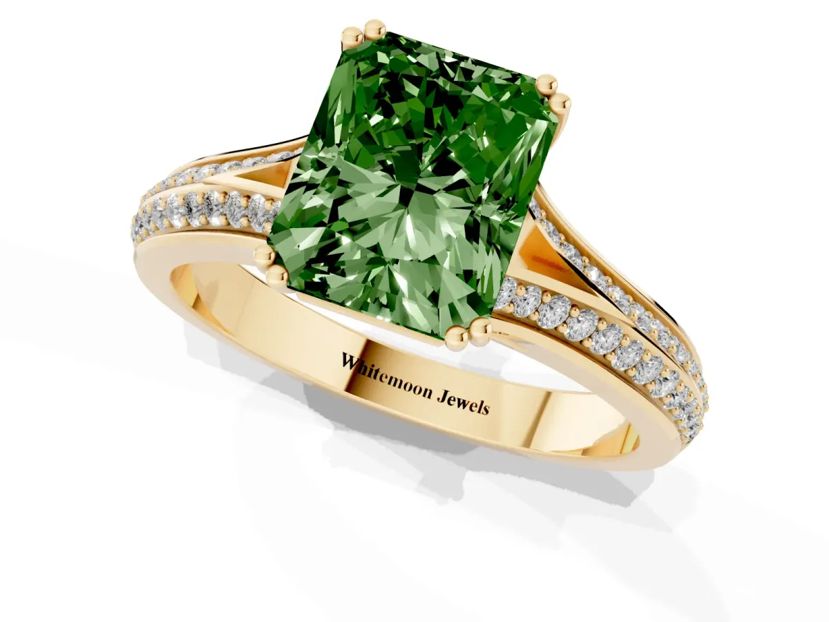 Fancy Green Radiant Cut Diamond Split Shank Engagement Ring with Pavé Band Yellow gold