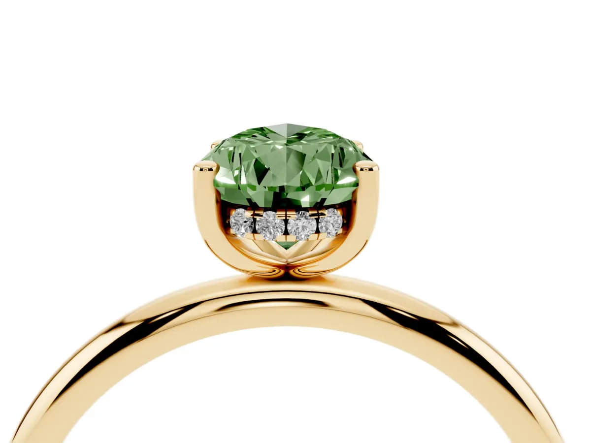 Fancy Green Pear Cut Cut Solitaire Engagement Ring with Four-Prong Setting and Classic Band Yellow gold