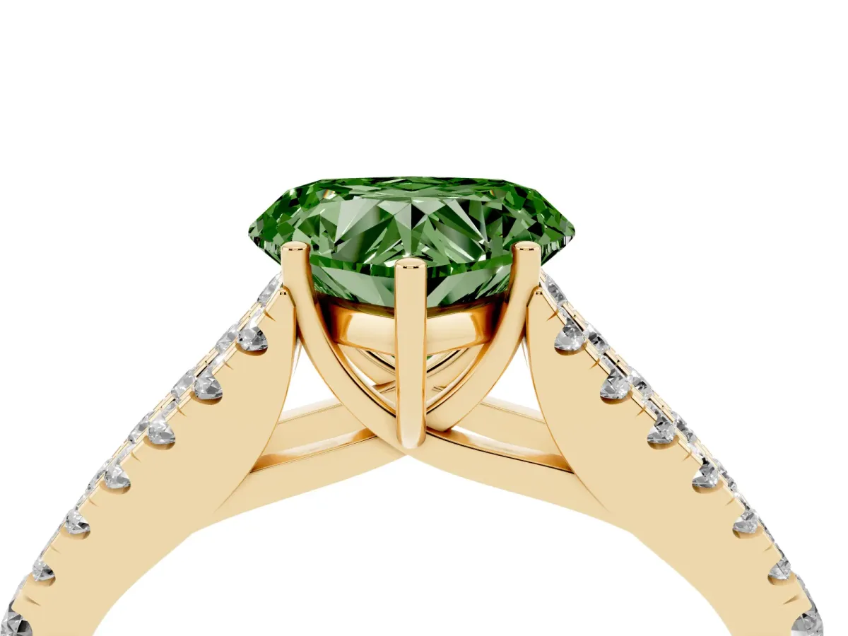 Fancy Green Heart Cut Diamond Split Shank Pavé Engagement Ring with Four-Prong Setting Yellow gold