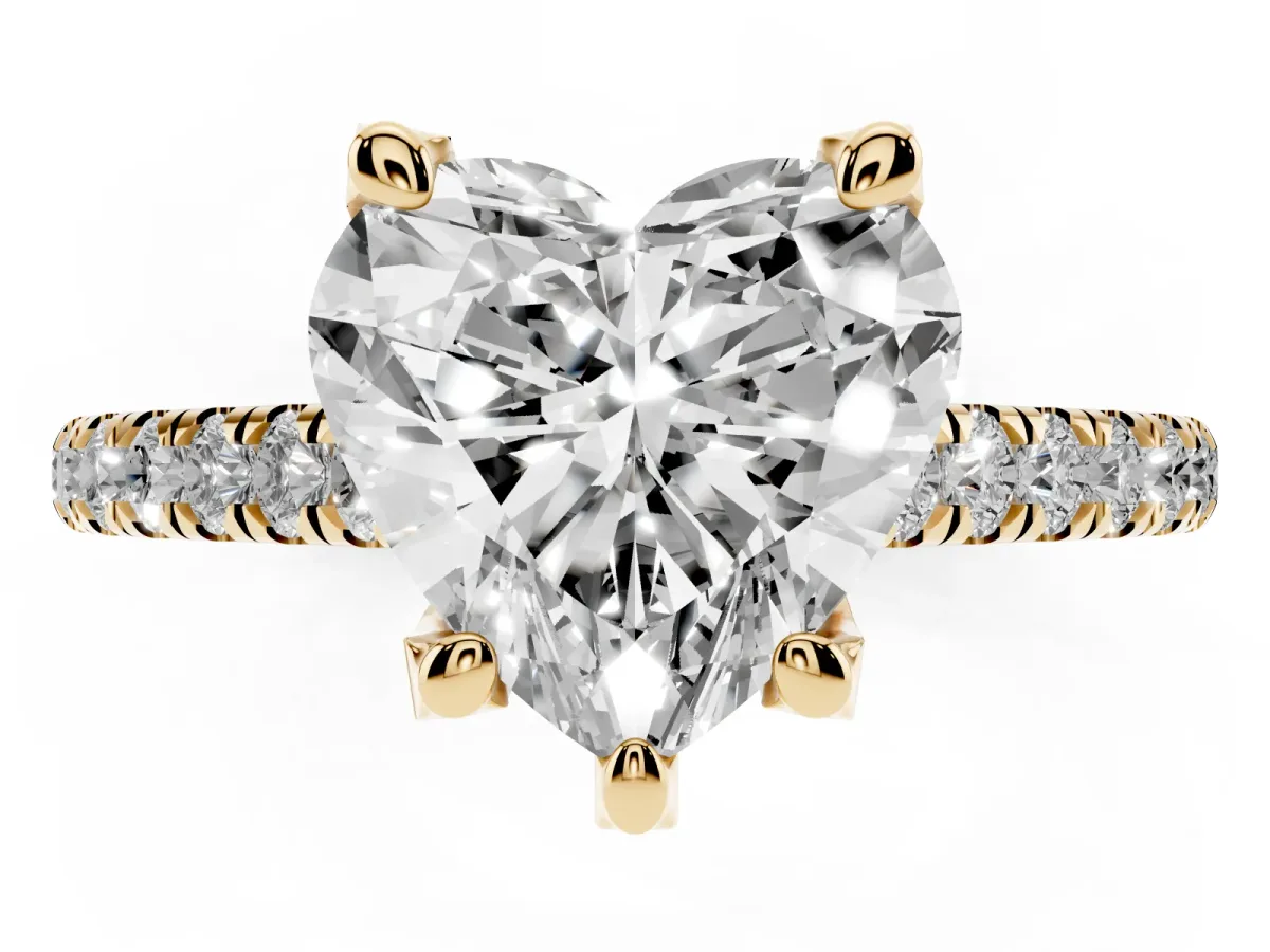 Heart Cut Brilliant Diamond Solitaire with Pavé Band and Four-Prong Setting Yellow gold