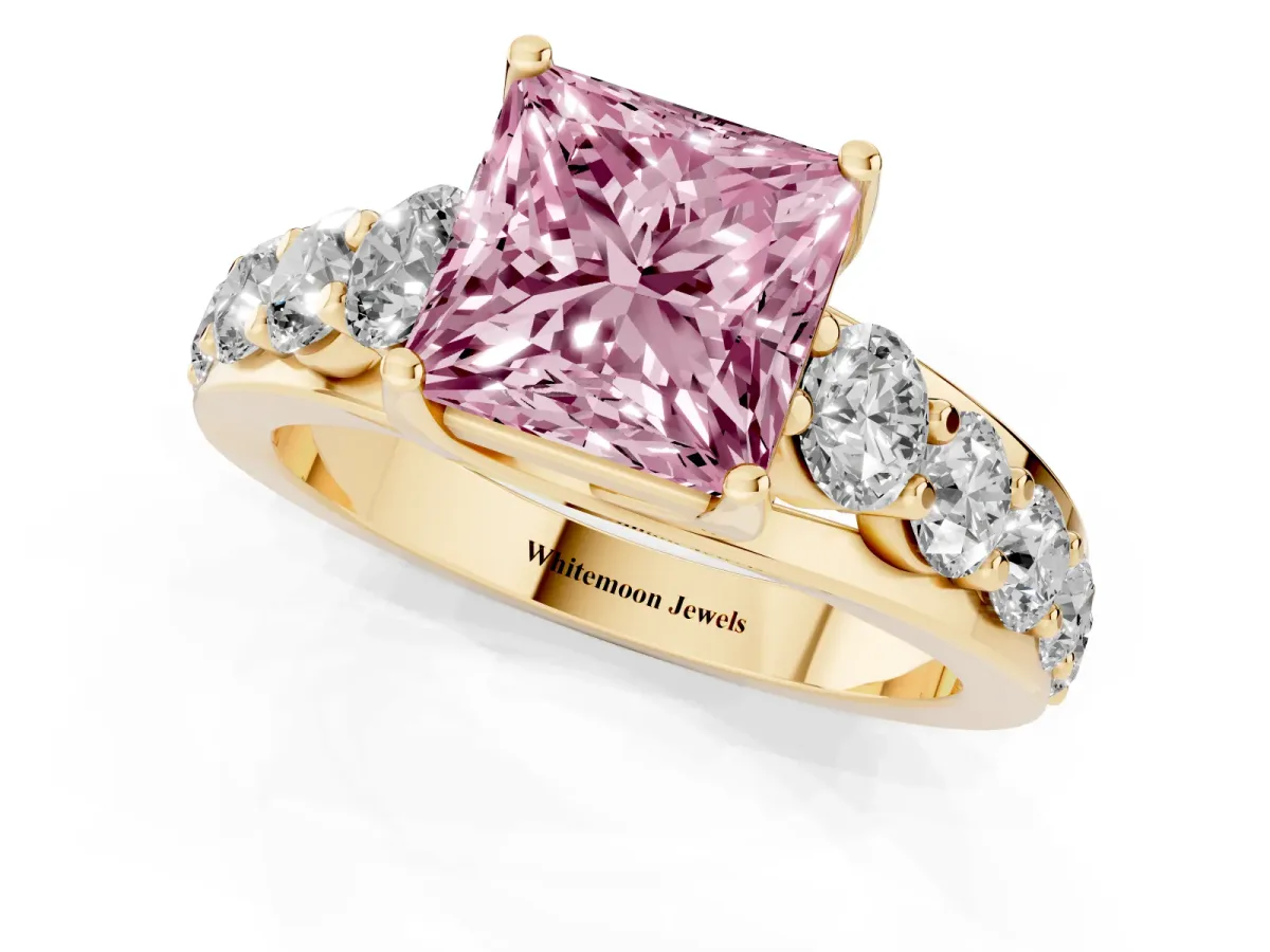 Fancy Pink Princess Cut Diamond Engagement Ring with Pavé Band and Four-Prong Setting Yellow gold