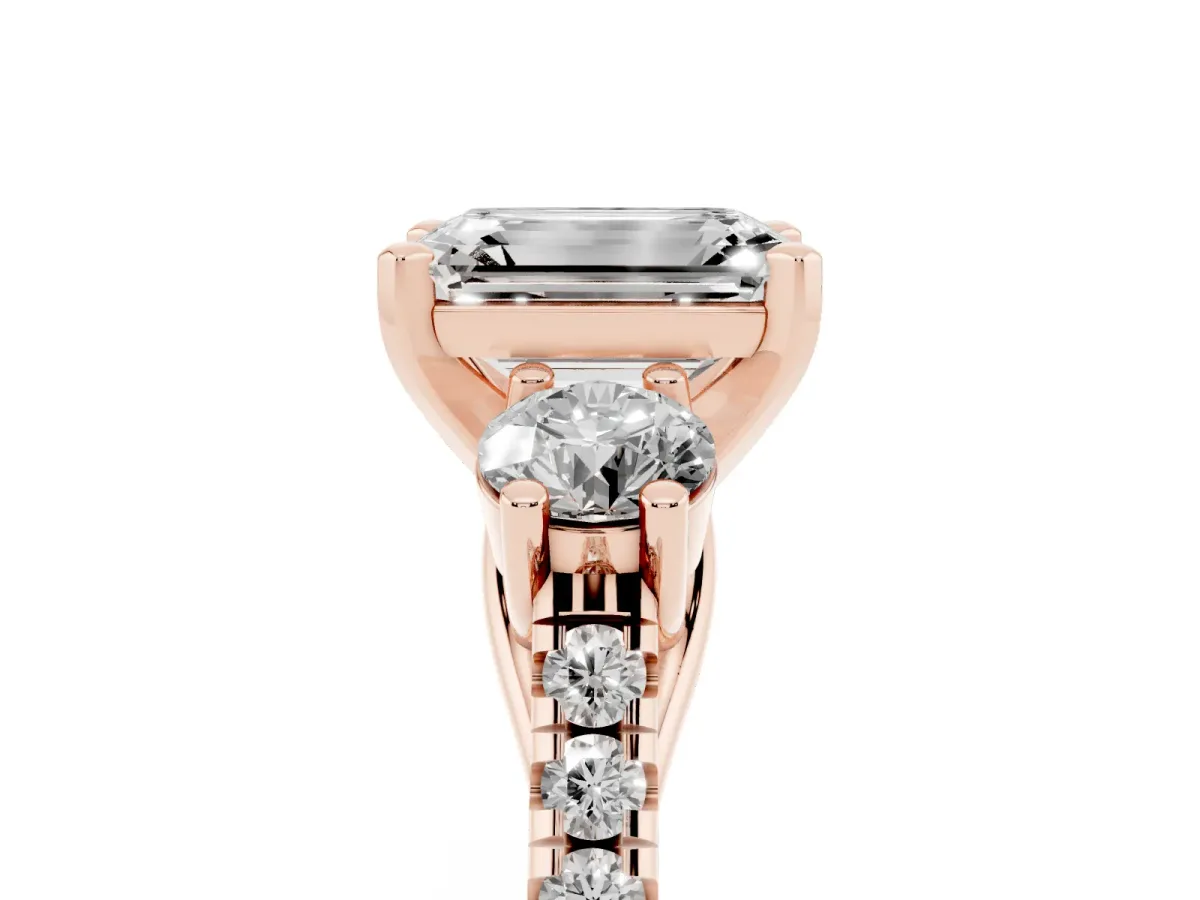 Three-Stone Emerald Cut Diamond Pavé Band with Four-Prong Setting Rose gold